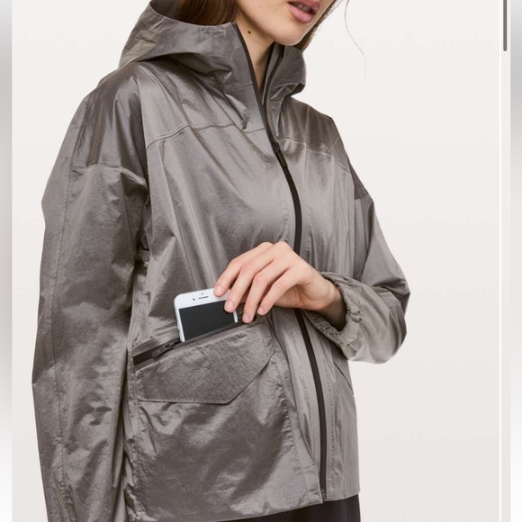 Lululemon Drizzle Down Jacket 8 - Picture 2 of 14